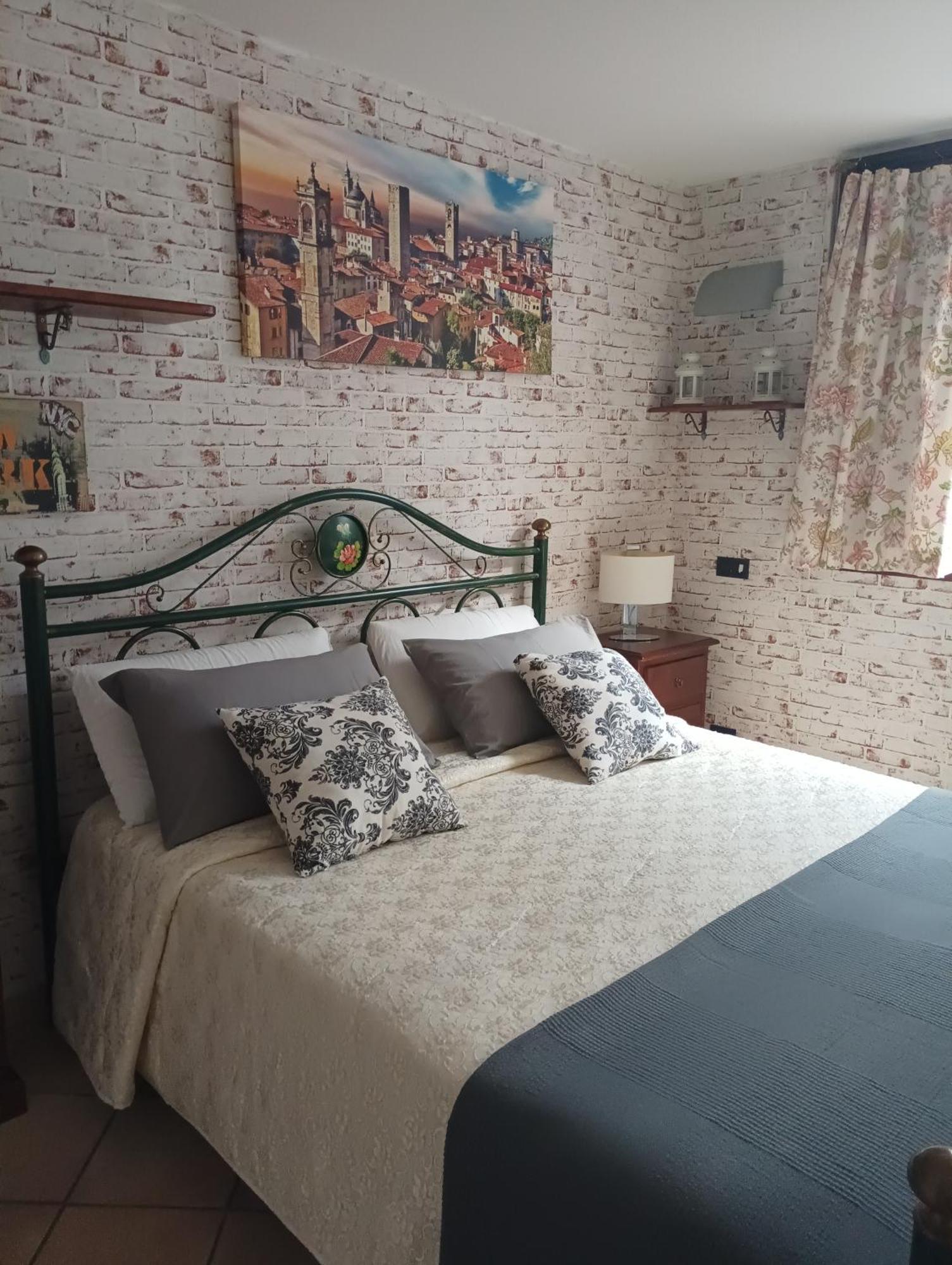 Appartamento Il Giardino Dei Semplici Semplici Bonate di Sopra Zimmer foto